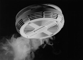 Ionization chamber smoke detector