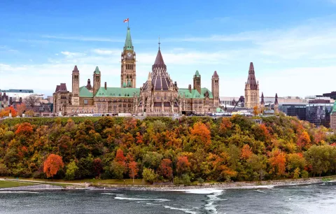 parliament-hill-in-fall--ottawa--ontario--canada-1064713266-b595c67f48ca4778a985b13bb598ba04.jpg